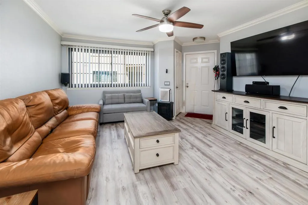 https://cdn.realtyfeed.com/cdn/127/306724838/1504e7da850928f440bdb0735e1a2e2c.webp
