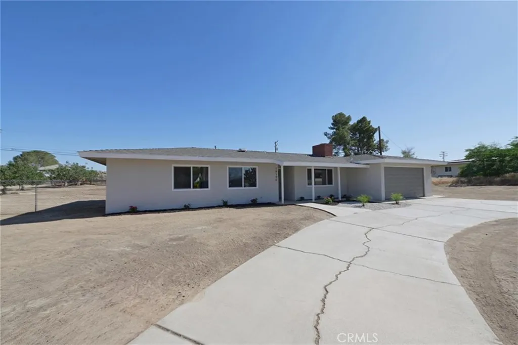 Apple Valley, CA 92307