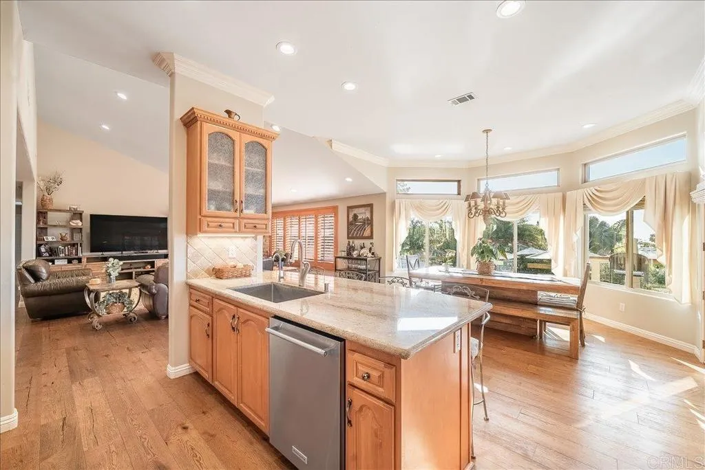 https://cdn.realtyfeed.com/cdn/127/306724920/8c2391351645a2bca0590d5596d49d44.webp