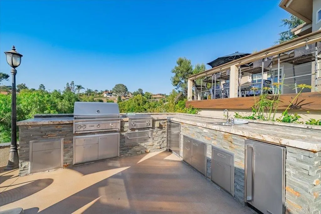 https://cdn.realtyfeed.com/cdn/127/306724920/8c4f7cfc9ee1a805817de008d38d9833.webp