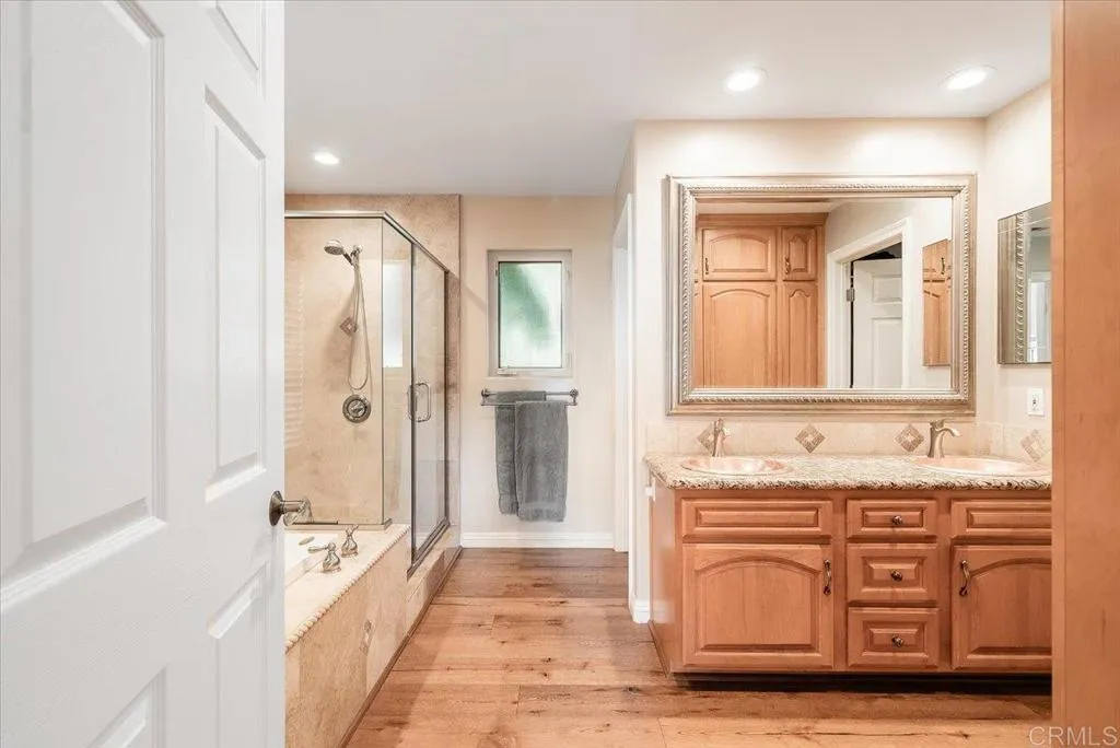 https://cdn.realtyfeed.com/cdn/127/306724920/fb6e9dbd3e9afc77f766645c0894dd6d.webp