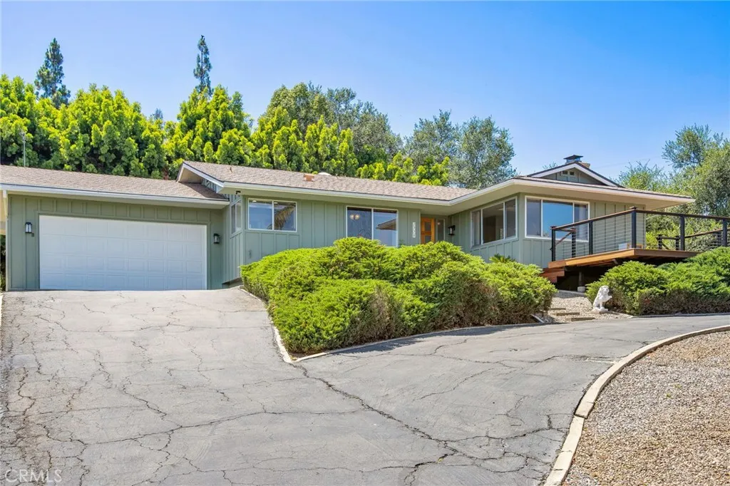 https://cdn.realtyfeed.com/cdn/127/306724929/343dedd1f09befa1a2a55a8e364e5841.webp