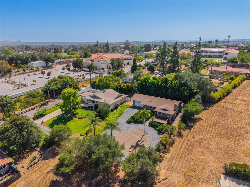 https://cdn.realtyfeed.com/cdn/127/306724929/652c52637099b21a36a0941034a19766.webp