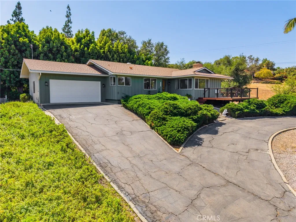 https://cdn.realtyfeed.com/cdn/127/306724929/f68826cc1a08791e88f6803ced41f215.webp