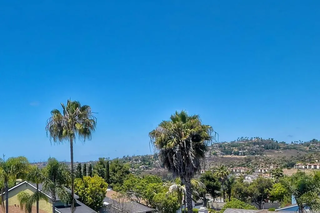 https://cdn.realtyfeed.com/cdn/127/306724974/59eb5d14912c8f85561d8f1f18c99052.webp