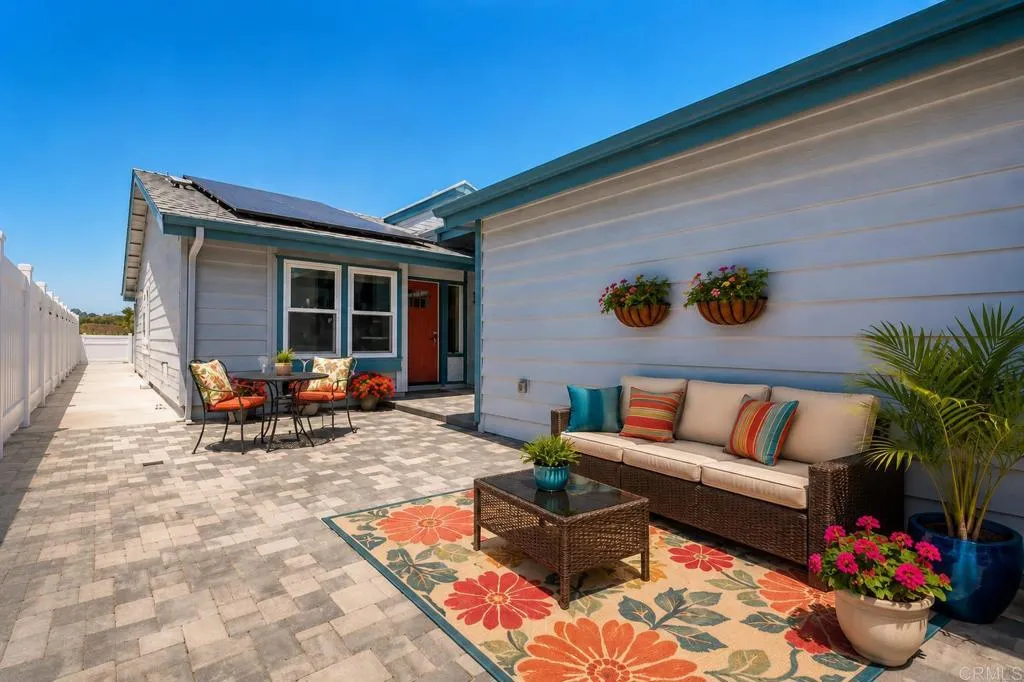 https://cdn.realtyfeed.com/cdn/127/306724974/c92c1bc0b55054d92cd3d48c53fb7386.webp