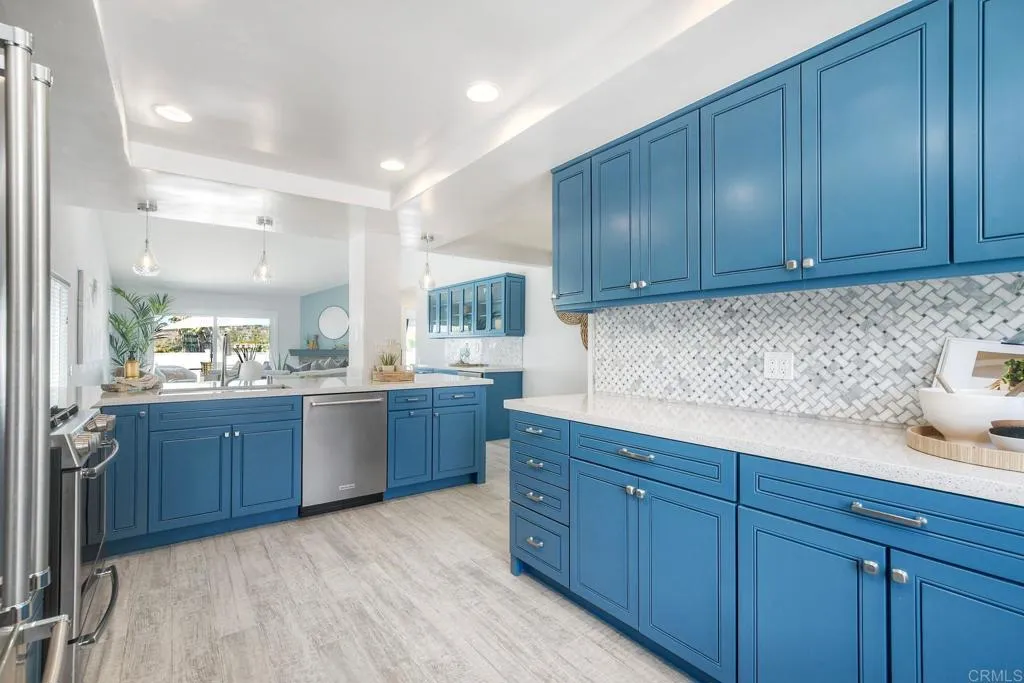 https://cdn.realtyfeed.com/cdn/127/306724974/f20edd2a8ec8c252ec655a926f7db889.webp