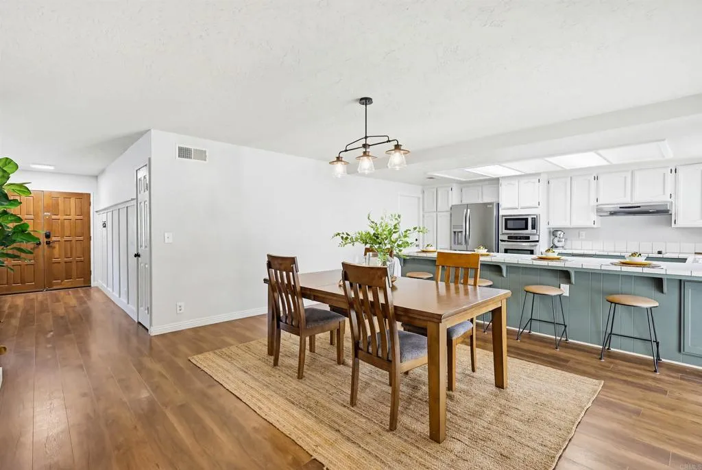 https://cdn.realtyfeed.com/cdn/127/306724984/0184b632eb25b1e5e92a696277193982.webp