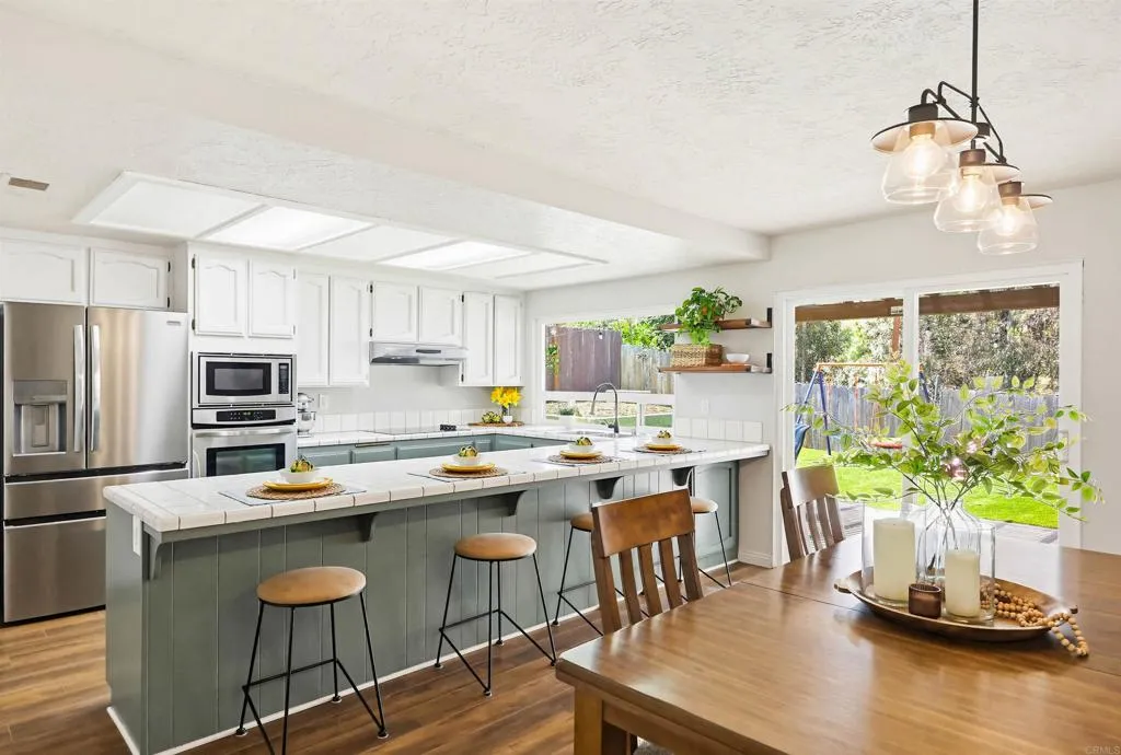https://cdn.realtyfeed.com/cdn/127/306724984/25ff84fca6fc51ec871659dcf765b743.webp