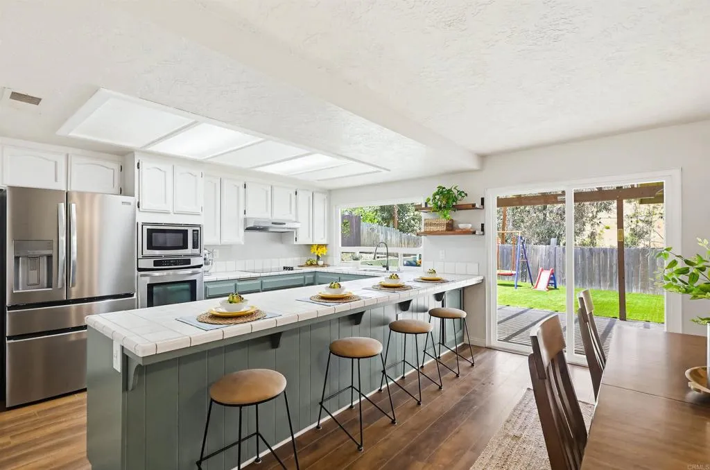 https://cdn.realtyfeed.com/cdn/127/306724984/63670da4f374472b65682b927ebf035a.webp