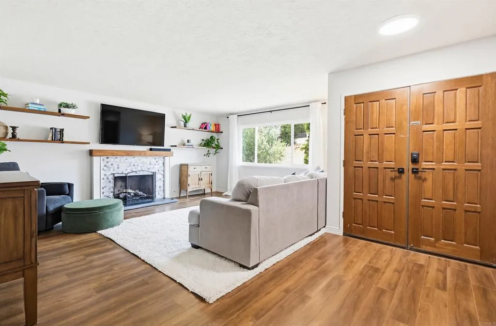 https://cdn.realtyfeed.com/cdn/127/306724984/7f2026ad514c728d2d5855caa9772feb.webp