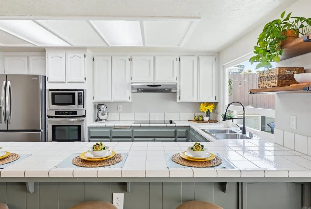 https://cdn.realtyfeed.com/cdn/127/306724984/d034177b41f5c5a0bac38870268c698c.webp