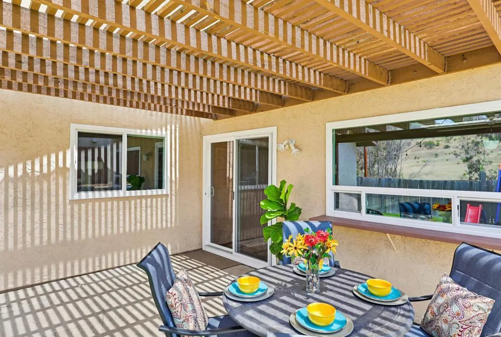 https://cdn.realtyfeed.com/cdn/127/306724984/e60a7b20f3be7cad31760a8d3a6b414d.webp
