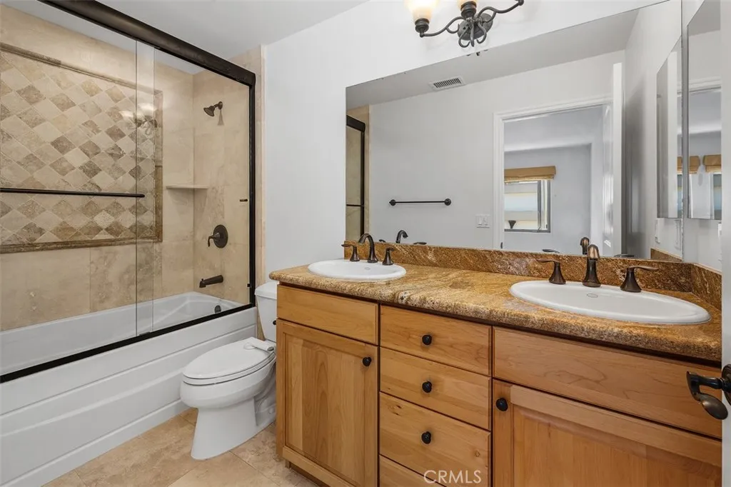 Photo #18: OC26111365 Listing: Photo #18