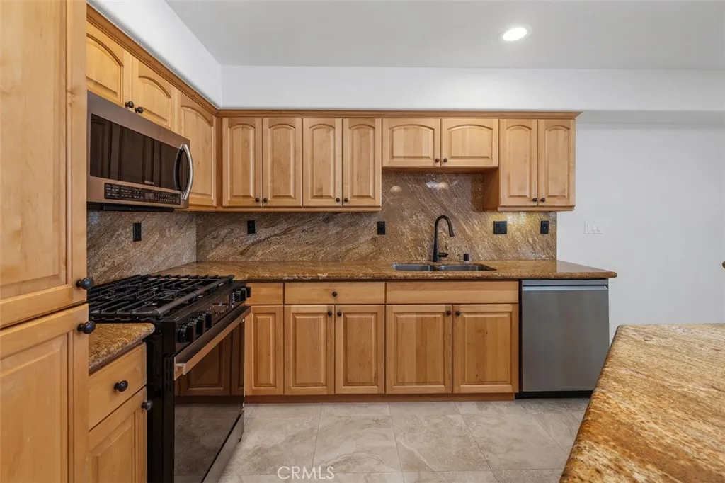 Photo #11: OC26111365 Listing: Photo #11