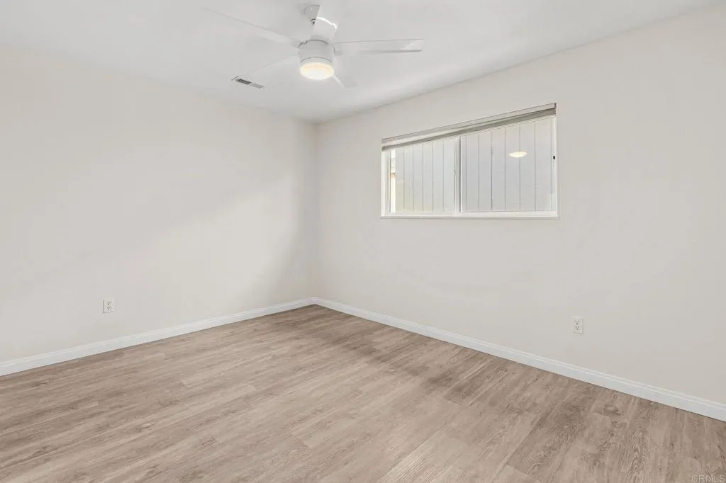 https://cdn.realtyfeed.com/cdn/127/306724996/90f9eed1371a58600339009ff35dd1a8.webp
