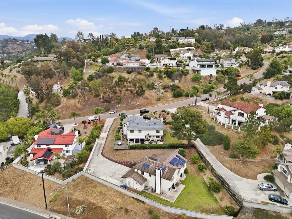 https://cdn.realtyfeed.com/cdn/127/306725042/17e007de6f78c6cd5fbf09594c88d3c9.webp
