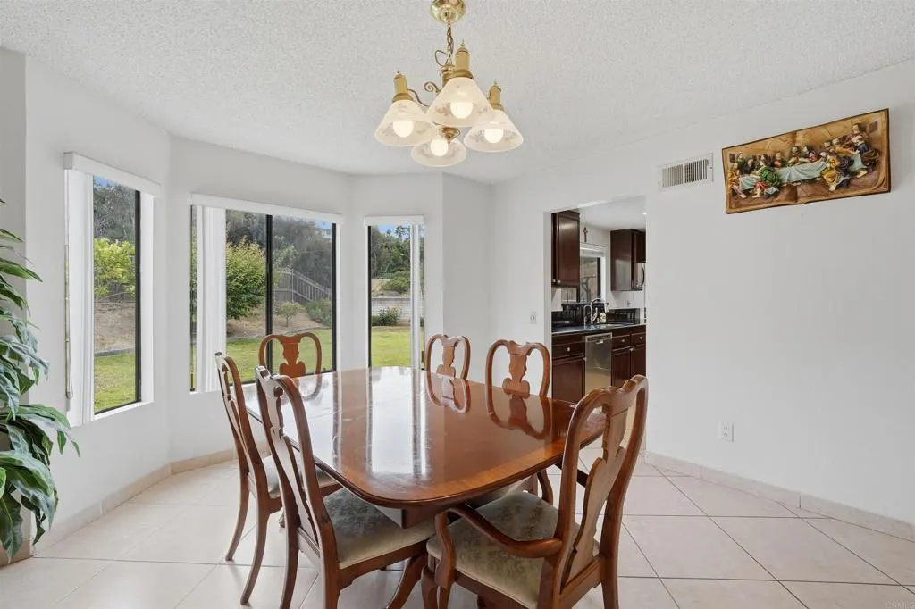 https://cdn.realtyfeed.com/cdn/127/306725042/275d0c1c5920310bafaf2b295183dbb8.webp