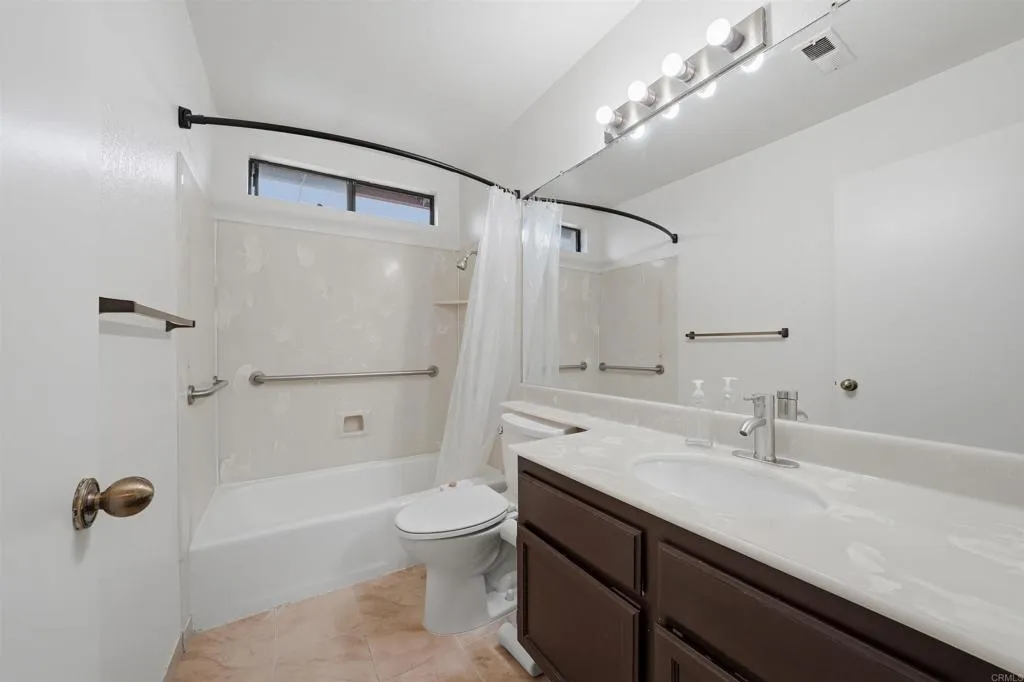 https://cdn.realtyfeed.com/cdn/127/306725042/7b4a82bd7f13448ea533d1ea16050131.webp