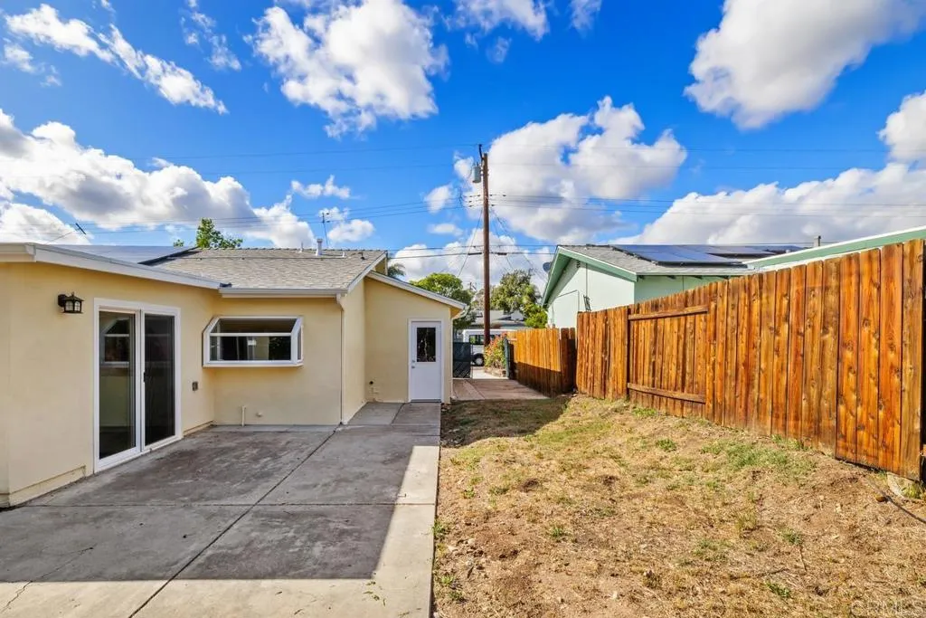 https://cdn.realtyfeed.com/cdn/127/306725124/c22ad350b32676c9a82c597c5347f7f7.webp