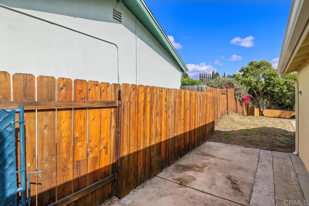 https://cdn.realtyfeed.com/cdn/127/306725124/d6aa1a37dddb9d085bb2e70c5b177a61.webp