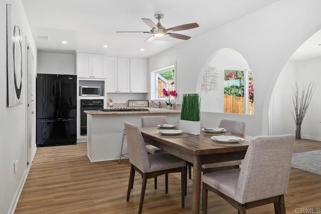 https://cdn.realtyfeed.com/cdn/127/306725124/eef15066639a0bf720feab5eb7bd45f4.webp