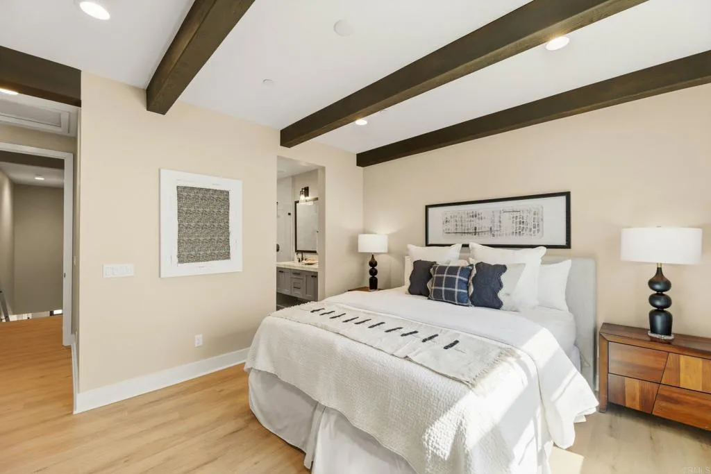 https://cdn.realtyfeed.com/cdn/127/306725126/4d8298992112c3e102cbb745271ff6fa.webp