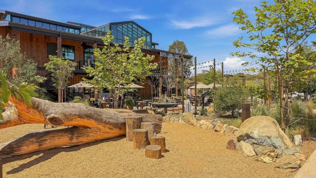 https://cdn.realtyfeed.com/cdn/127/306725126/71075a47345267a8c74e4b508d3ba38d.webp