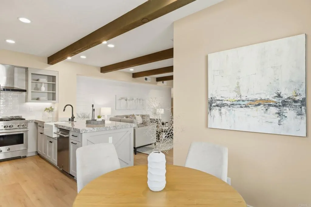 https://cdn.realtyfeed.com/cdn/127/306725126/81f8a3c00edbf52e7bc1ea6c60b2a976.webp