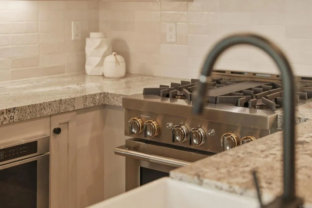 https://cdn.realtyfeed.com/cdn/127/306725126/93174b0ac7a5b42a41466e5e67bd80d1.webp