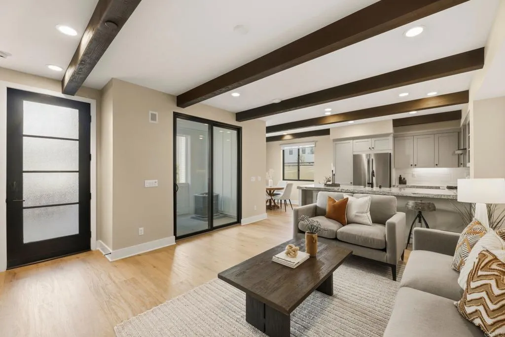 https://cdn.realtyfeed.com/cdn/127/306725126/ea396503d728bc36f55898ad38d3183b.webp