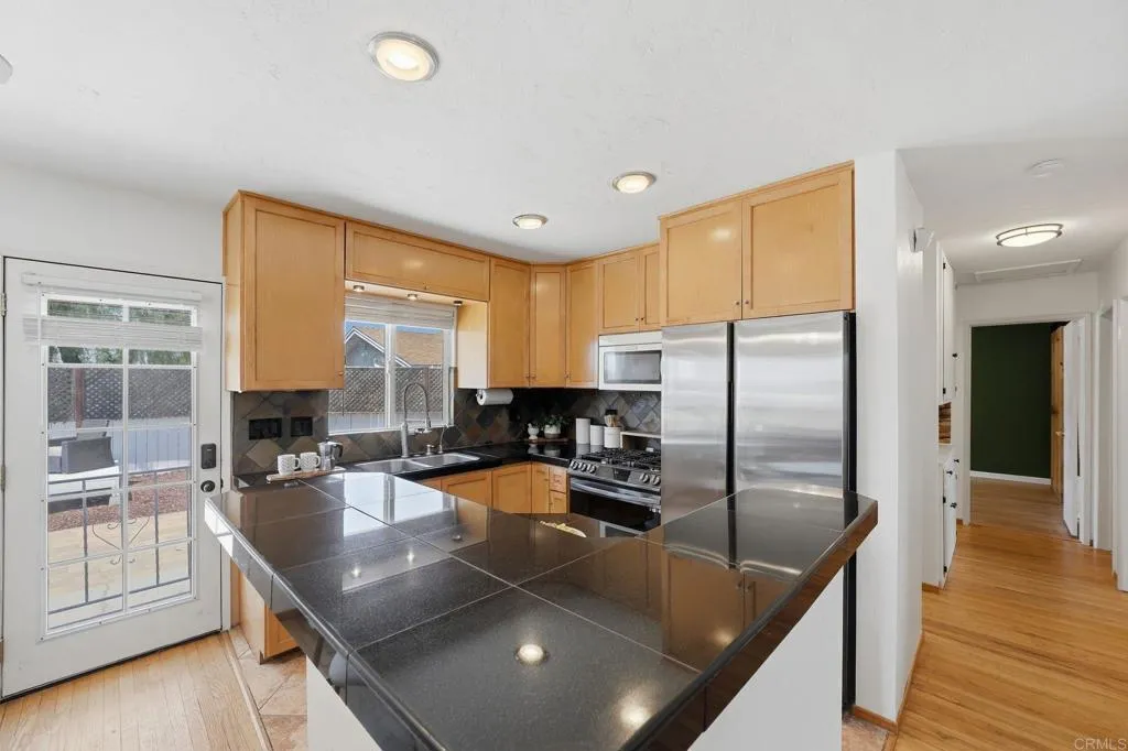 https://cdn.realtyfeed.com/cdn/127/306725140/213b3587ffb28d002653b5b1962e73fb.webp