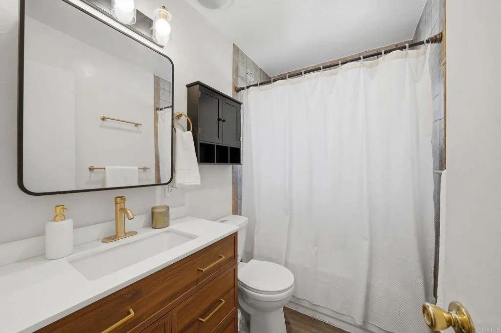 https://cdn.realtyfeed.com/cdn/127/306725140/35f2964c2ef79827729c3fe41dab79cb.webp