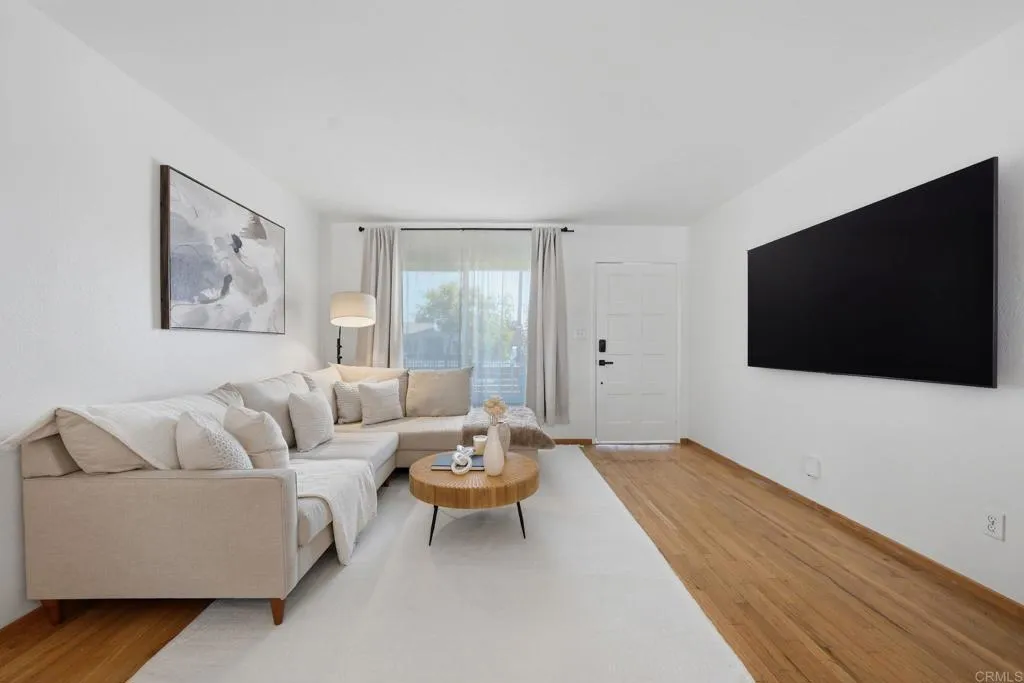 https://cdn.realtyfeed.com/cdn/127/306725140/598a0a2e6fc4e97ea1476bf05e3e7f59.webp