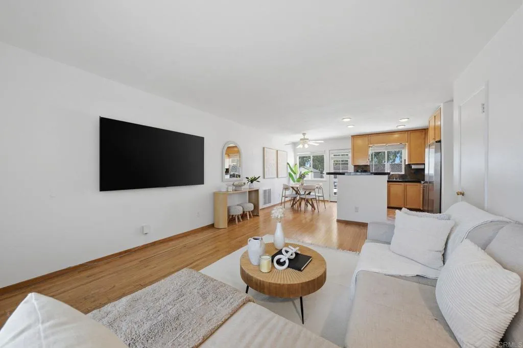 https://cdn.realtyfeed.com/cdn/127/306725140/c0fa964106625401f700cbc66ff0d9de.webp