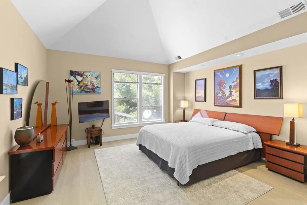 https://cdn.realtyfeed.com/cdn/127/306725145/f8b3fa7068ab1739e001a27e1724a2b7.webp