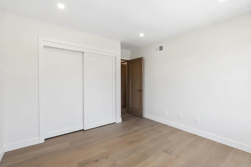 https://cdn.realtyfeed.com/cdn/127/306725168/086bb98f6da563d423fc1e5026cf6804.webp