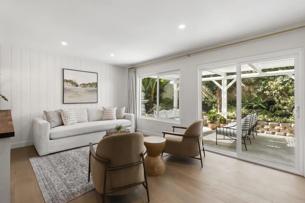 https://cdn.realtyfeed.com/cdn/127/306725168/0cb28b340edba2c37e7e8bd871139102.webp