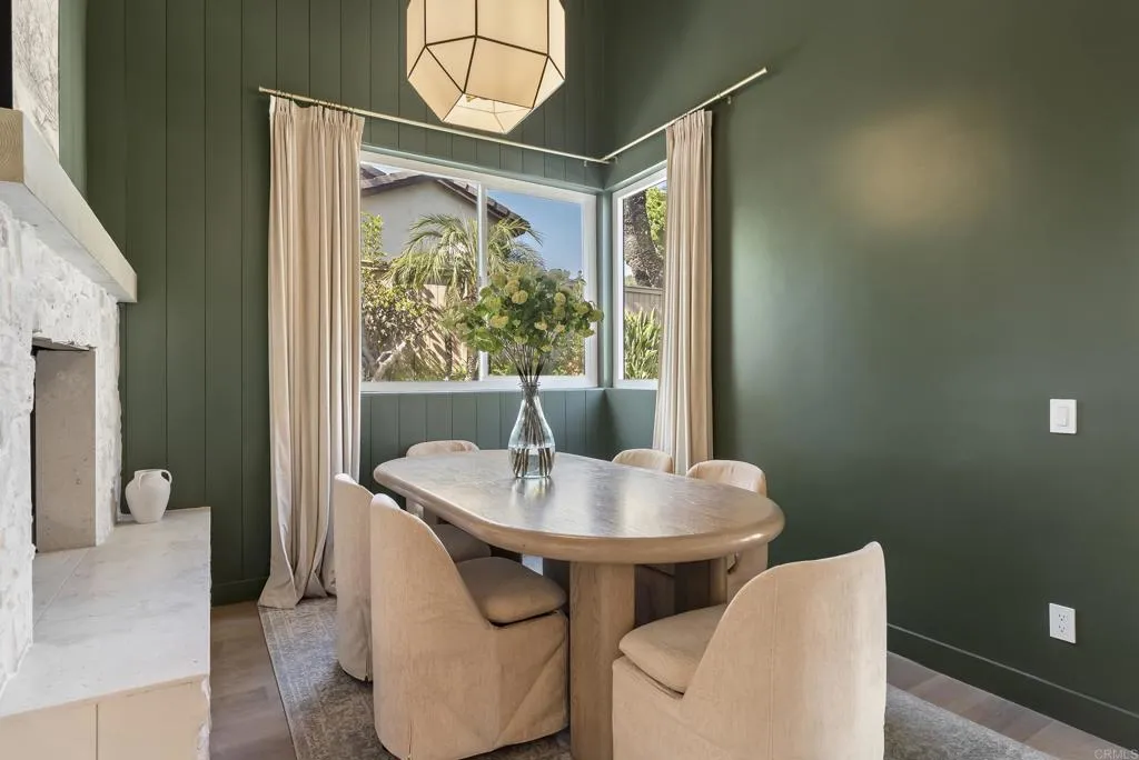 https://cdn.realtyfeed.com/cdn/127/306725168/24644ba6ca25b7e6533f31b075446736.webp