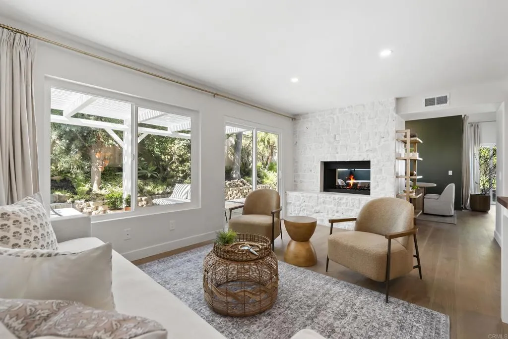 https://cdn.realtyfeed.com/cdn/127/306725168/728b2849faaa51650689b8d3323b525b.webp