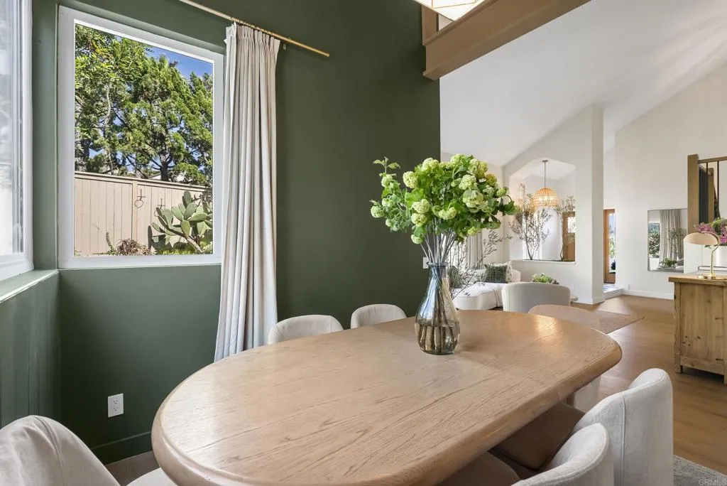 https://cdn.realtyfeed.com/cdn/127/306725168/810d8b58bf69fd3dd48139362b3c4b73.webp