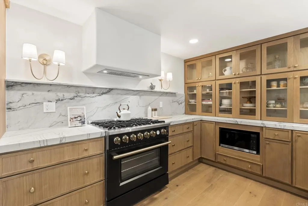 https://cdn.realtyfeed.com/cdn/127/306725168/b8b98599ae9c74168c3616f55c4dfd9f.webp