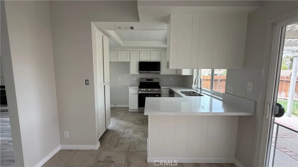 https://cdn.realtyfeed.com/cdn/127/306725191/2842fade39b497f58f7ba7239456a7a5.webp
