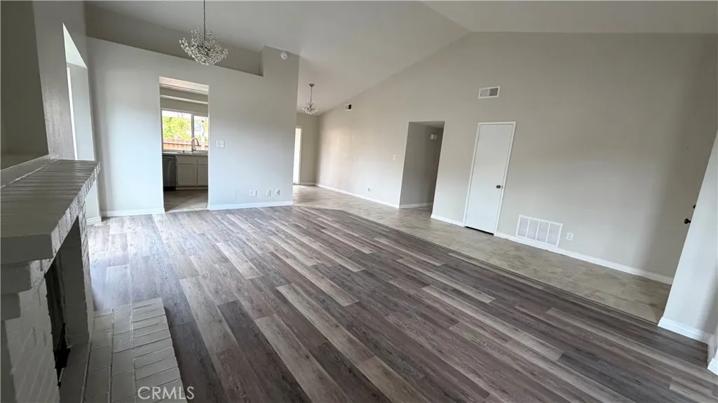 https://cdn.realtyfeed.com/cdn/127/306725191/bb5f3882c8b828e588058778ab2f1fd6.webp