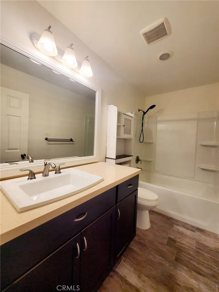 Photo #5: PW26110890 Listing: Photo #5