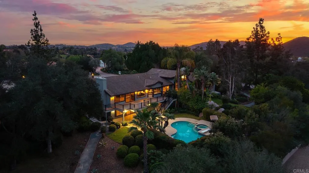https://cdn.realtyfeed.com/cdn/127/306725245/23725ca1e8ed1accf7f1e6705c3f317e.webp