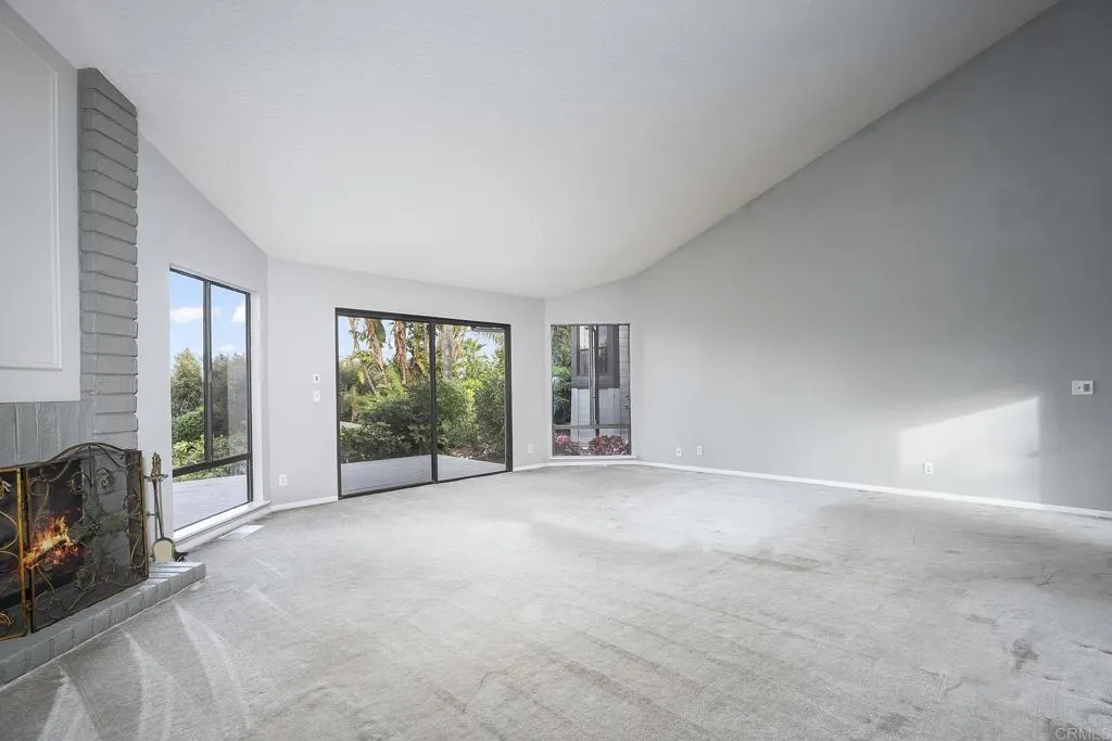 https://cdn.realtyfeed.com/cdn/127/306725245/2c44348b9d6fd2524e9dd187dd2022f1.webp