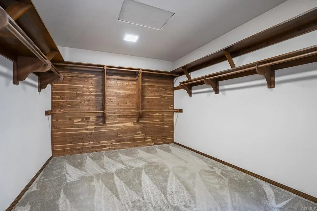 https://cdn.realtyfeed.com/cdn/127/306725245/2cd68353ab6591f359f6d8bb83ffb433.webp