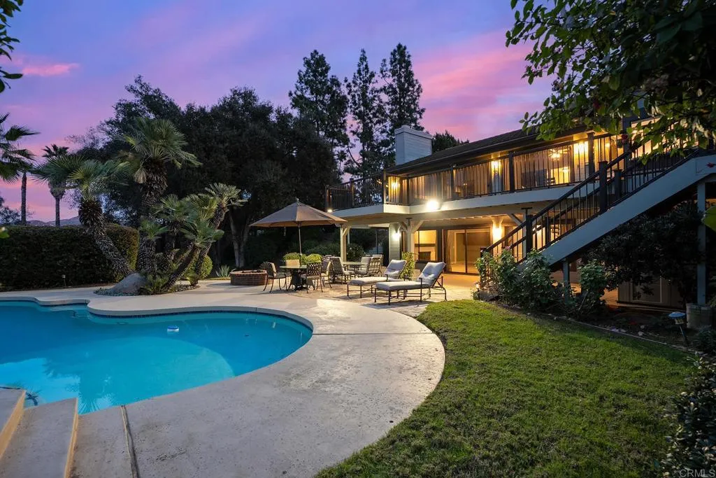 https://cdn.realtyfeed.com/cdn/127/306725245/881df9b83165b144bcdf1d15cefd4057.webp