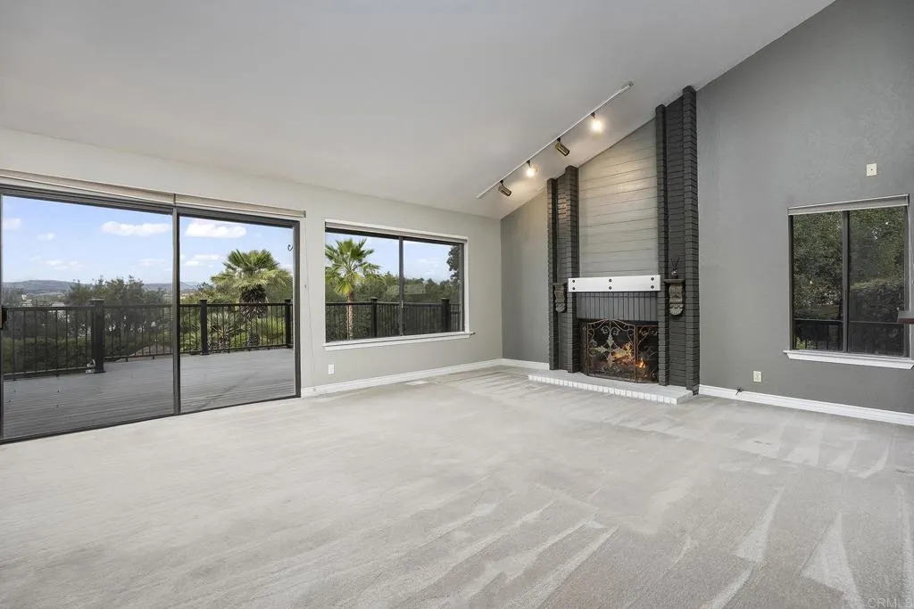 https://cdn.realtyfeed.com/cdn/127/306725245/a3ffd8dad89d004e80421377d1d1c886.webp